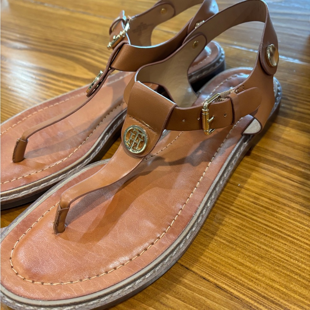 Tommy Hilfiger Tan Leather Sandals Classic Casual Design